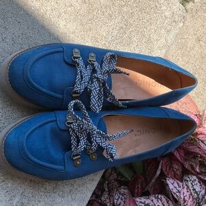 VIONIC blue suede shoes/loafers